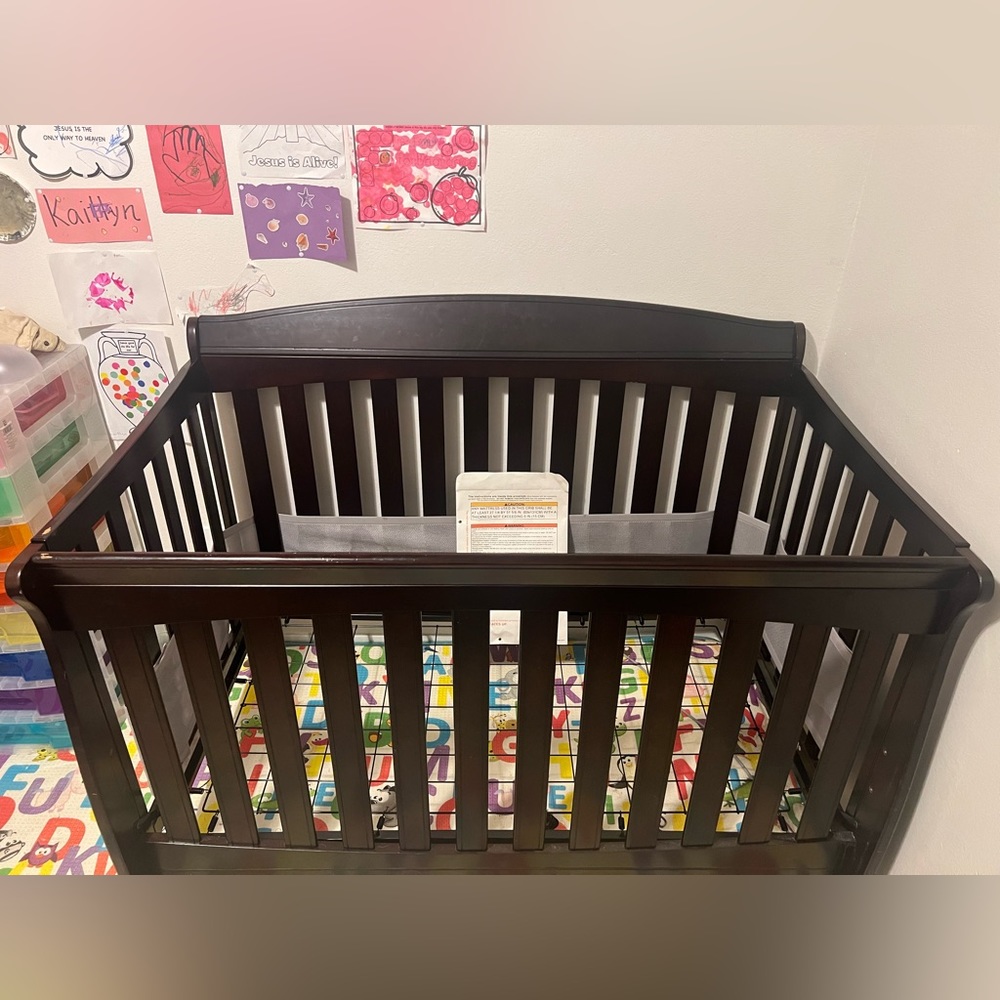 6 in 1 Convertible Crib